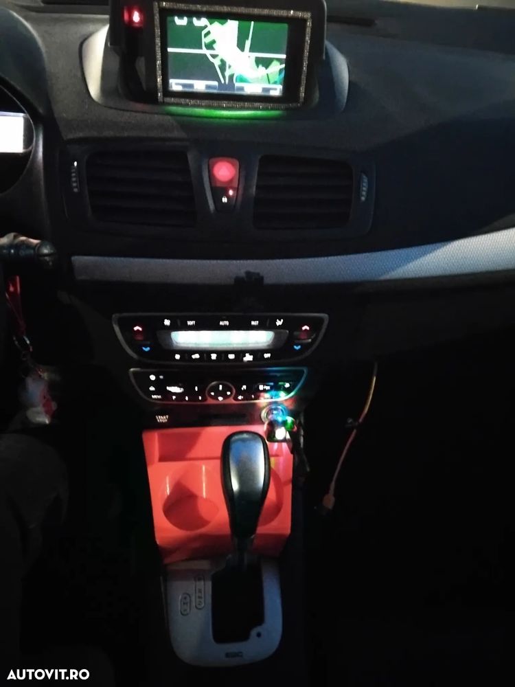 Renault Megane dCi 110 FAP EDC Expression - 4