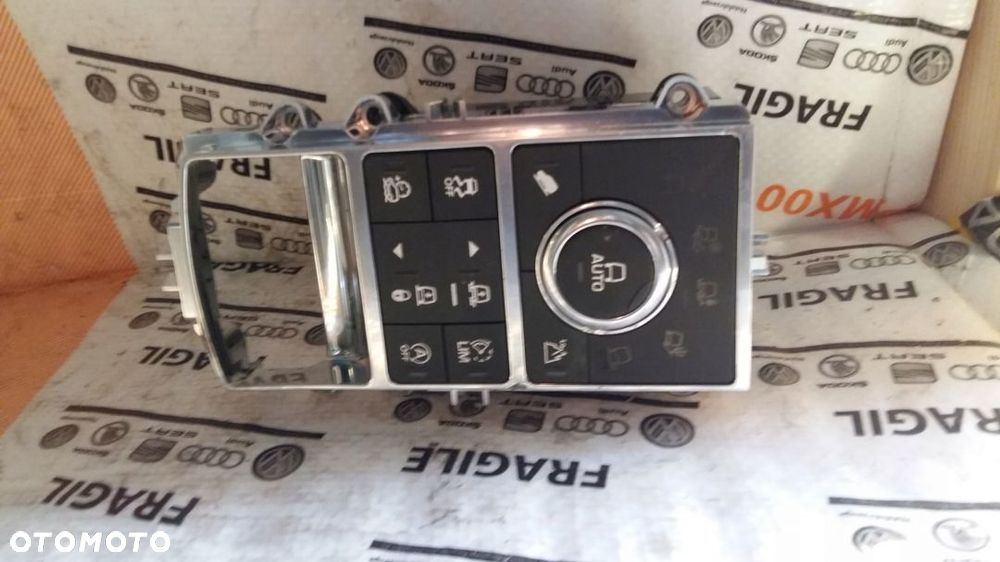 PANEL ZAWIESZENIA RANGE ROVER SPORT L494 - 1