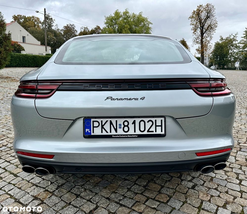 Porsche Panamera 4 - 13