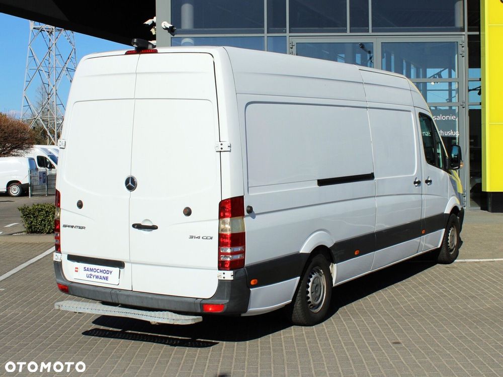 Mercedes-Benz Sprinter L4H2 - 7