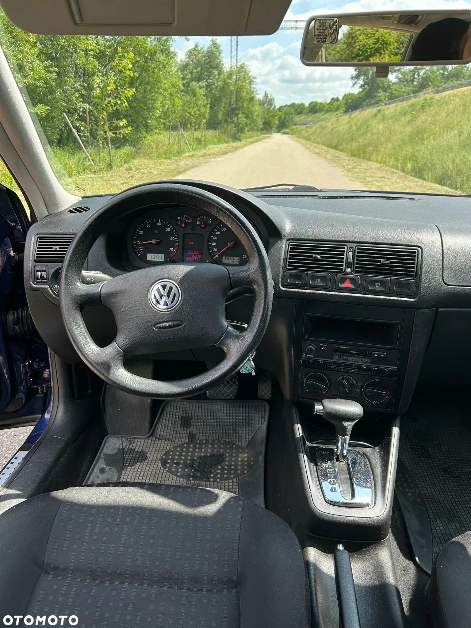 Volkswagen Golf IV 1.6 Comfortline - 5