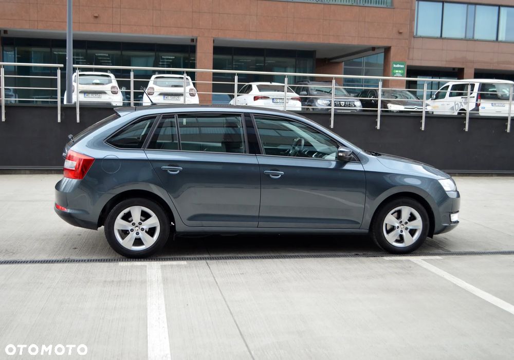 Skoda RAPID Spb 1.2 TSI Ambition - 25