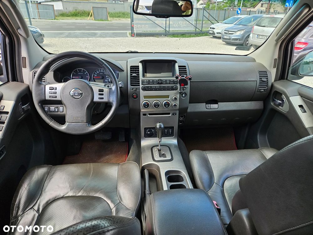 Nissan Pathfinder 2.5 D Platinum - 15