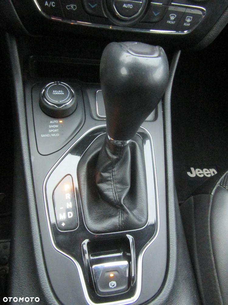 Jeep Cherokee 2.2 MJ II Automatik Limited - 14