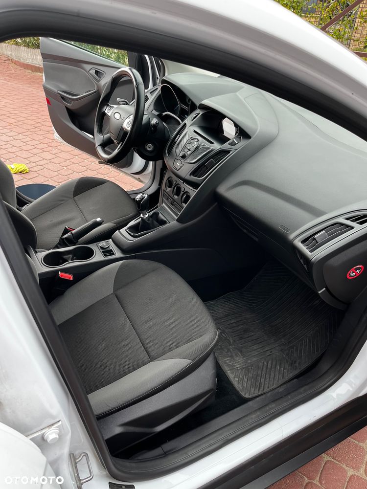 Ford Focus 1.6 TDCi Edition - 10