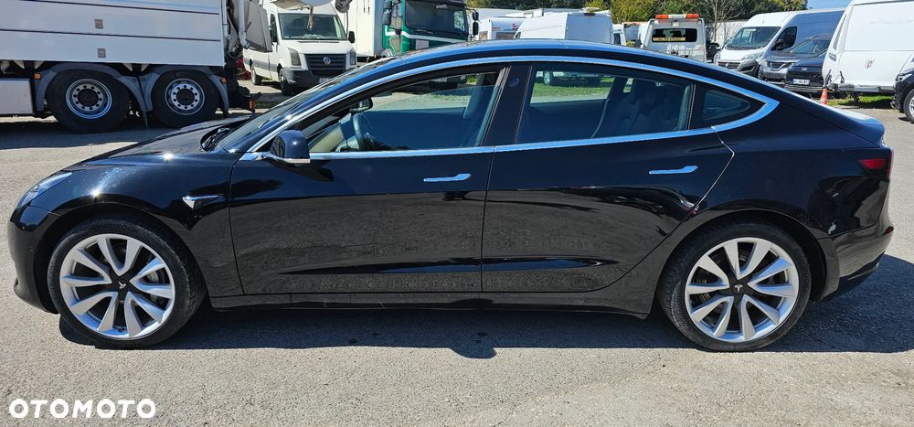 Tesla Model 3 Standard Reichweite Plus Hinterradantrieb - 10