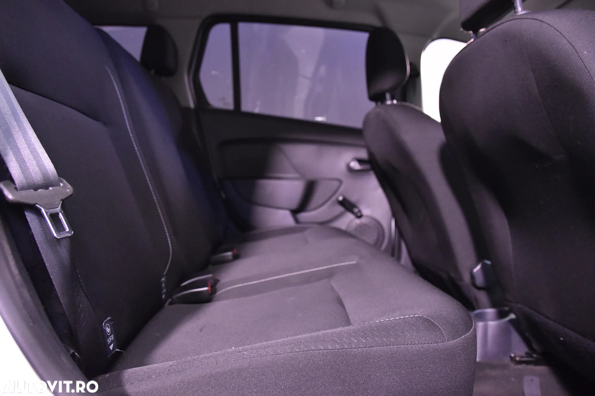 Dacia Logan - 12