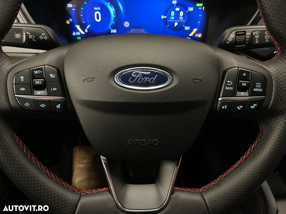 Ford Kuga 2.5 Duratec PHEV ST-LINE - 22