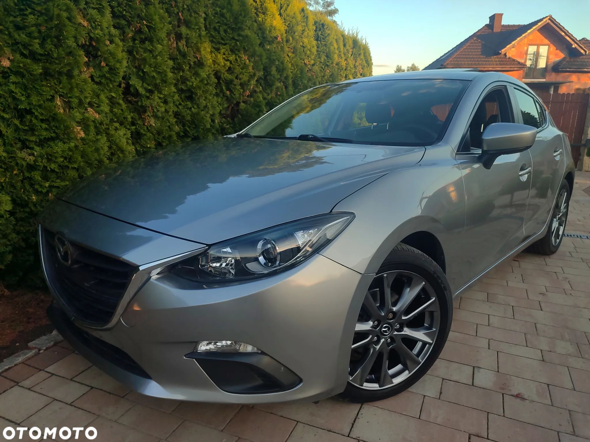 Mazda 3 - 1