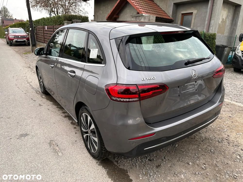 Mercedes-Benz Klasa B 180 7G-DCT Progressive - 10