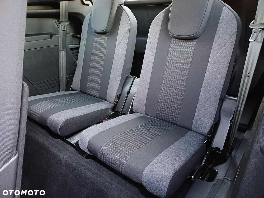 Peugeot 5008 1.5 BlueHDi Active Pack S&S EAT8 - 18