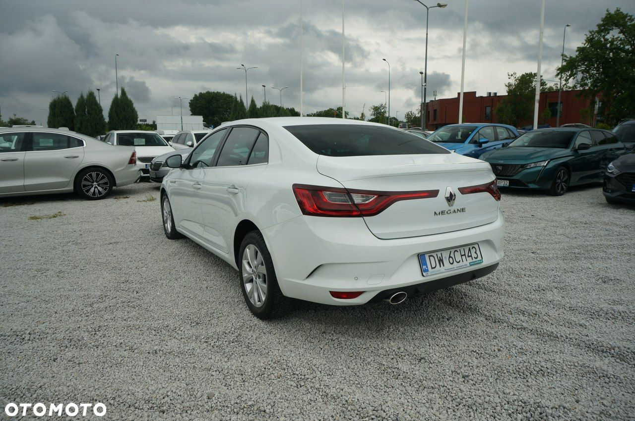 Renault Megane 1.5 Blue dCi Limited - 8