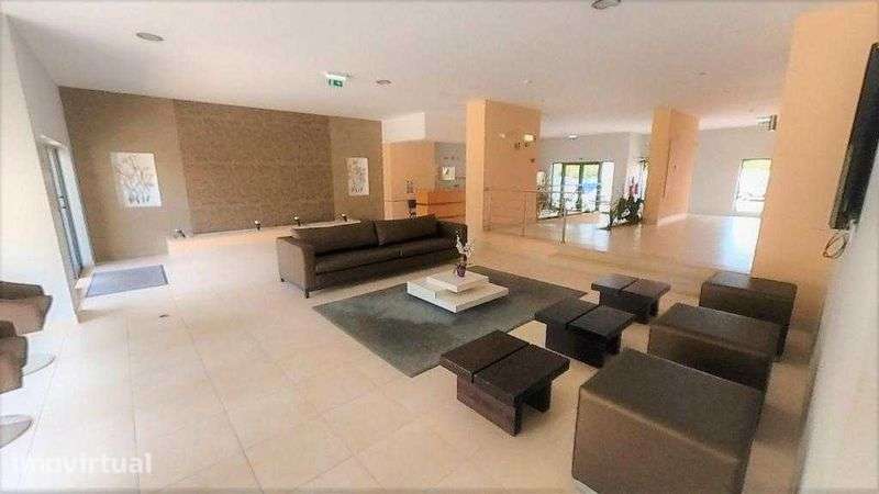 T2 Praia da Rocha com Garagem em Condomínio de Luxo - Grande imagem: 4/9