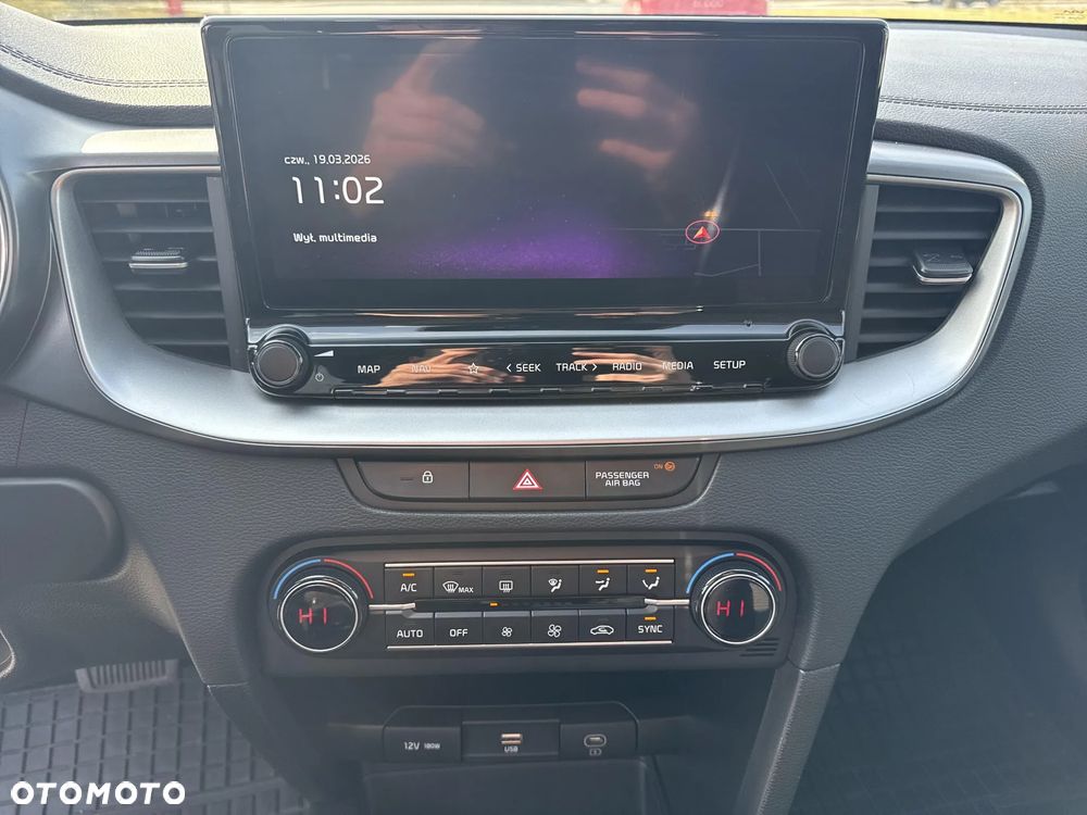 Kia Ceed 1.5 T-GDI M DCT - 23