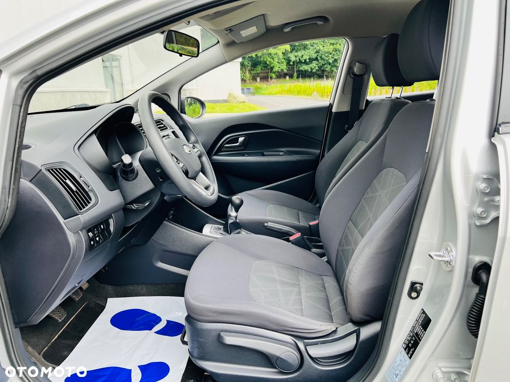 Kia Rio 1.2 Attract - 22