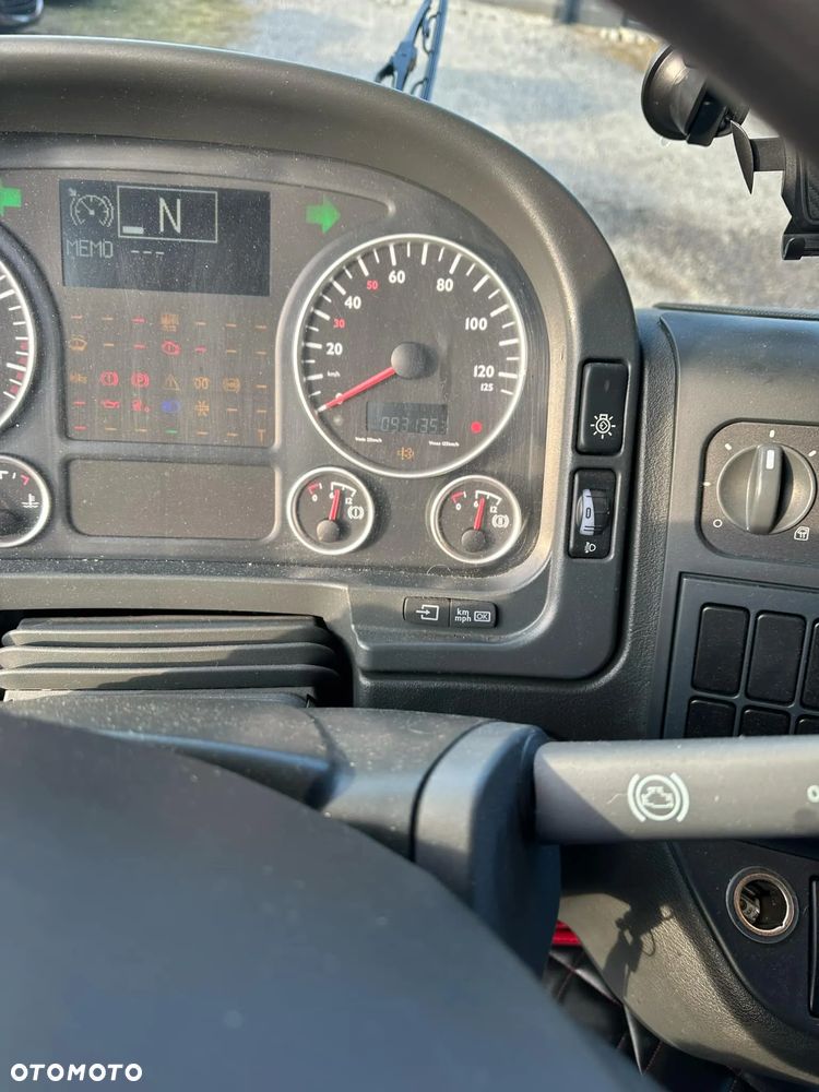 MAN TGL 12.240 4X2 BL - 8