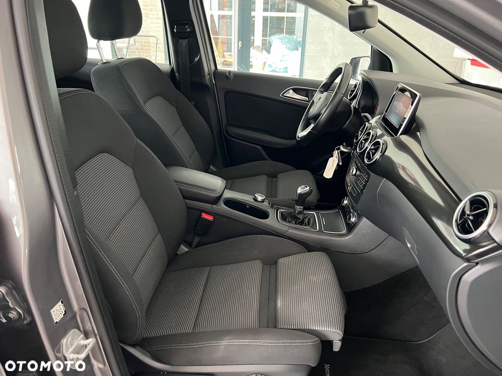 Mercedes-Benz Klasa B 180 (CDI) d Style - 29