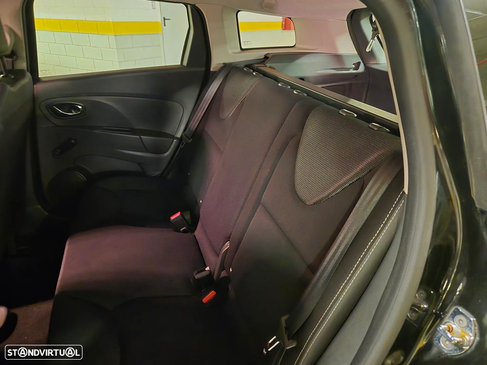 Renault Clio Sport Tourer 1.5 dCi Dynamique S - 22