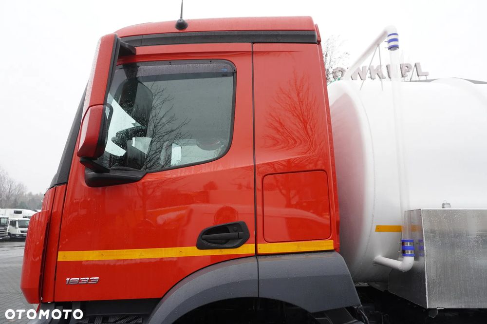 Mercedes-Benz Actros 1833 / 260 tys. km / Zabudowa WUKO 11000 l - 18