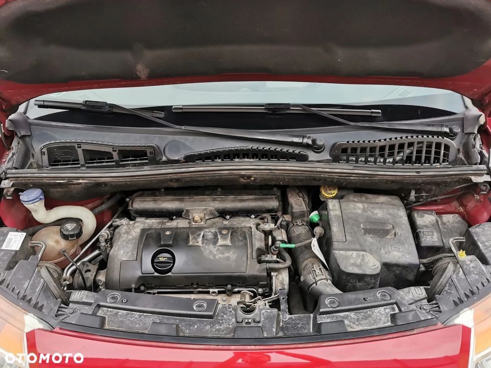 Citroën C3 Picasso 1.6i Exclusive - 18