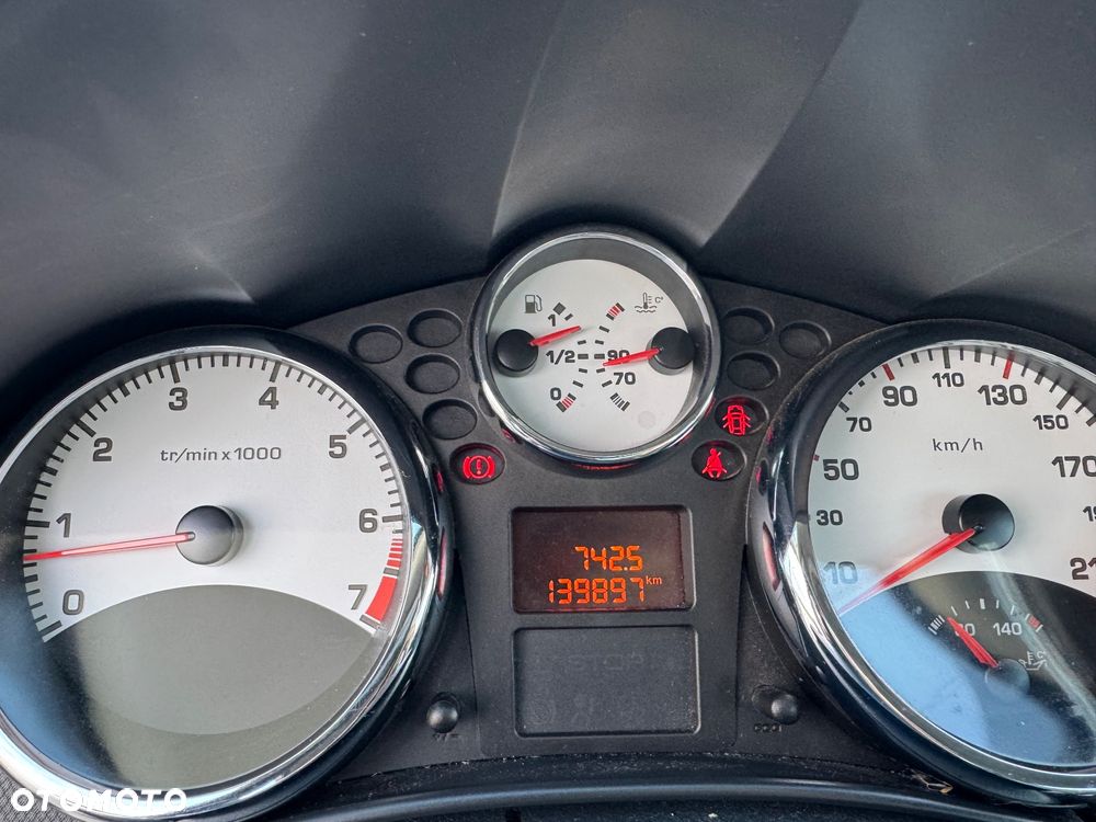Peugeot 207 1.4 16V Presence - 18
