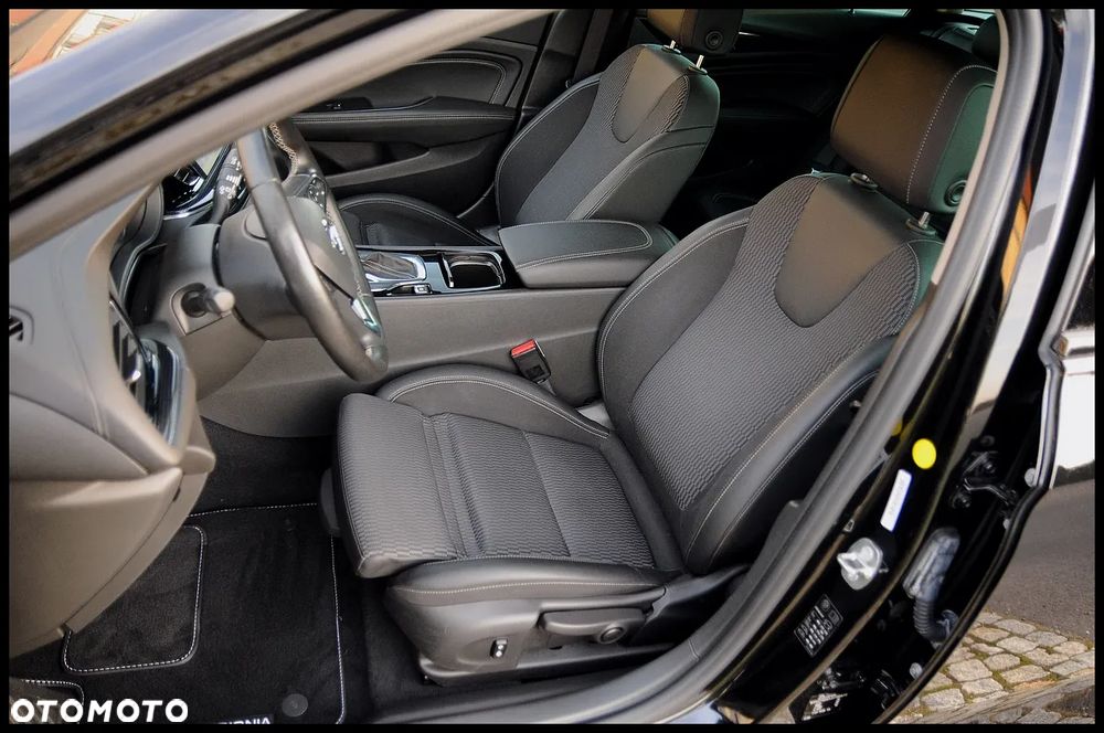 Opel Insignia - 27