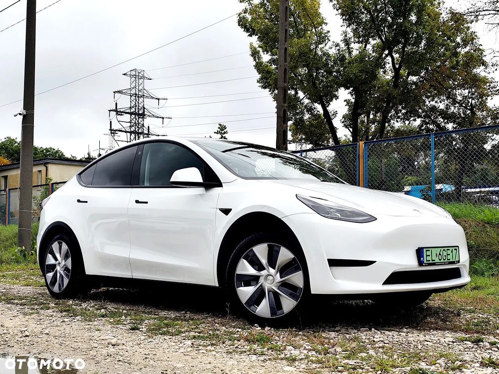 Tesla Model Y RWD - 4