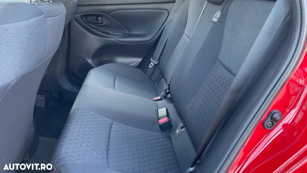 Toyota Yaris 1.5 L Dynamic - 11