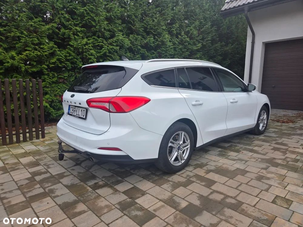 Ford Focus 2.0 EcoBlue Titanium - 11