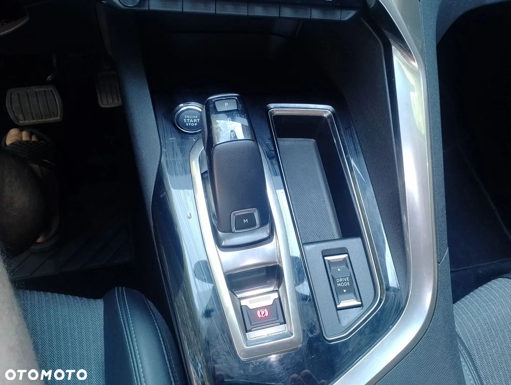 Peugeot 3008 BlueHDi 130 Stop & Start EAT8 Active Business-Paket - 16