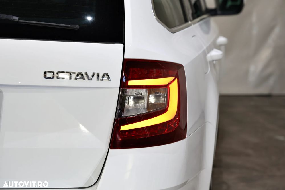 Skoda Octavia 1.6 TDI DSG Ambition - 37