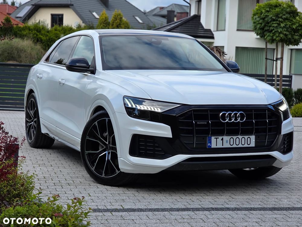 Audi Q8 - 10