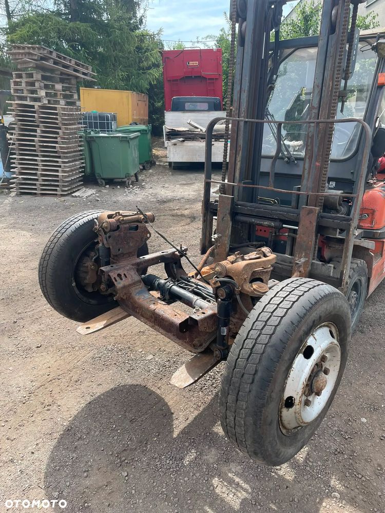 Belka przednia sanki isuzu grafter N35 3.0 - 1