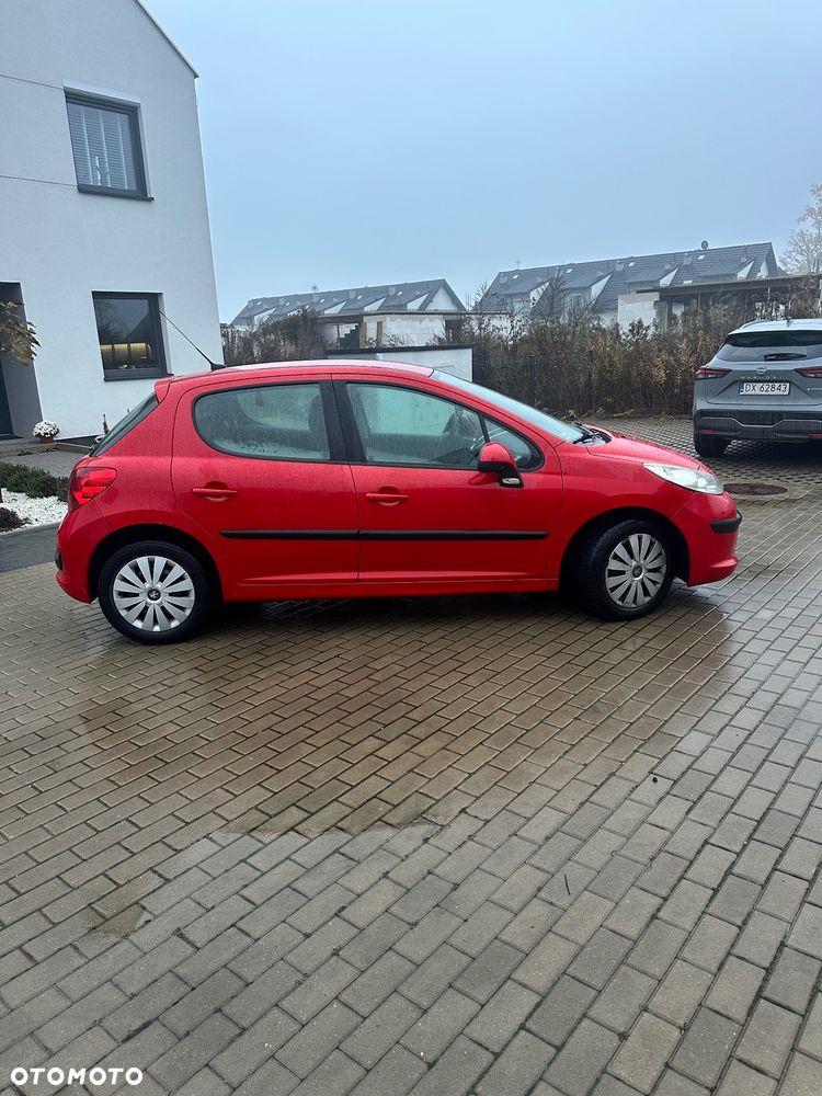 Peugeot 207 - 4