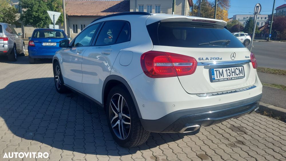 Mercedes-Benz GLA - 5