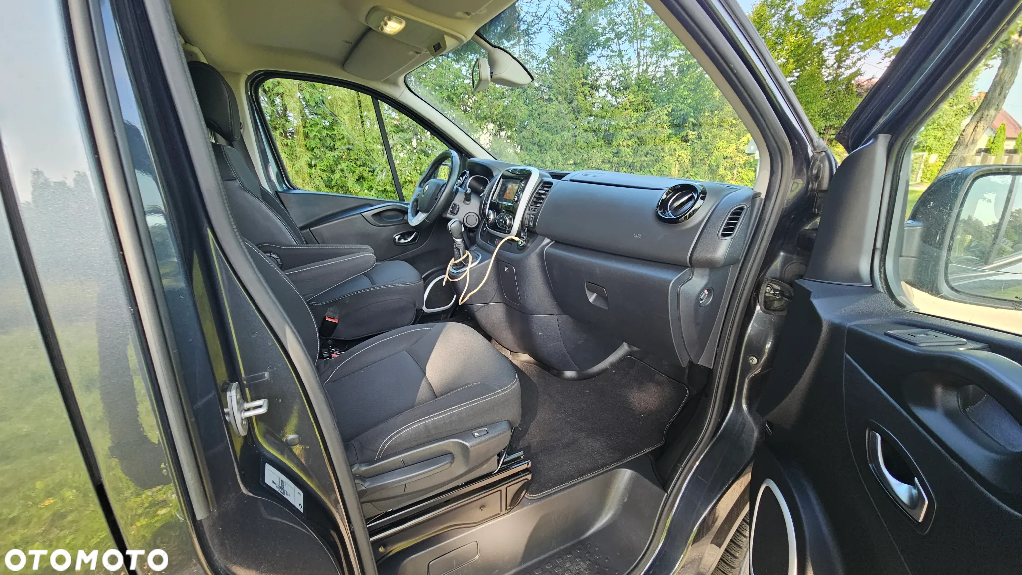 Renault Trafic SpaceClass 2.0 dCi - 13