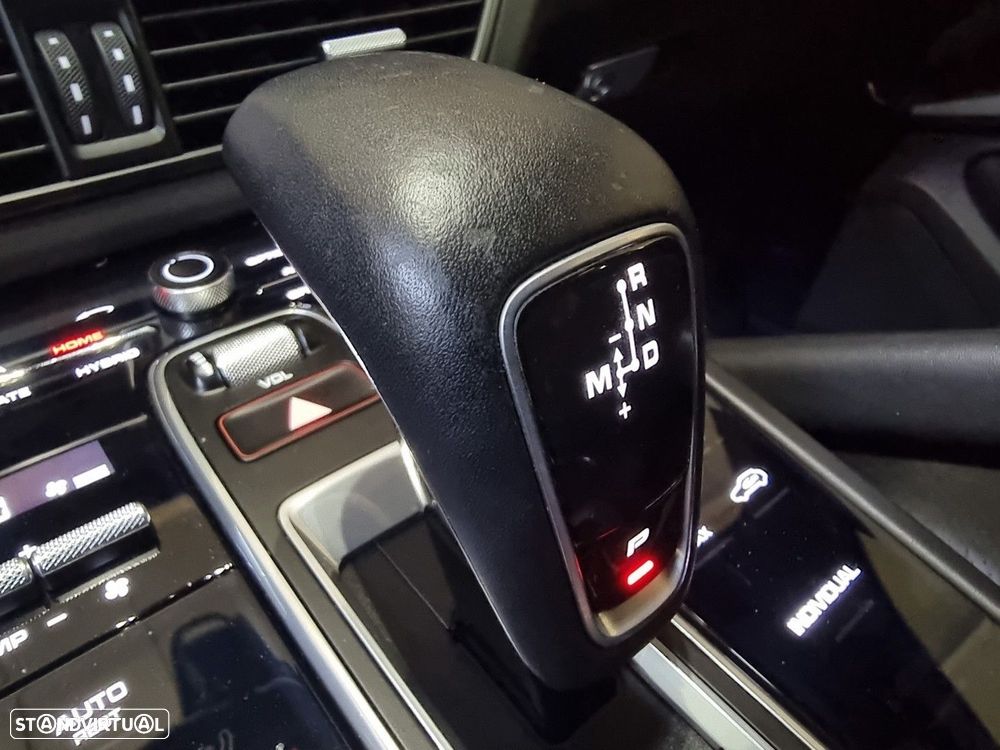 Porsche Cayenne E-Hybrid — fotografia 46