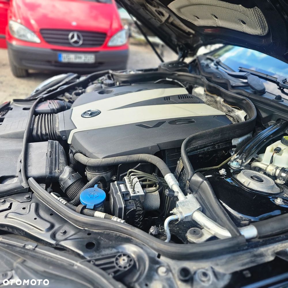 Mercedes-Benz Klasa E 350 CDI DPF BlueEFFICIENCY 7G-TRONIC Avantgarde - 16