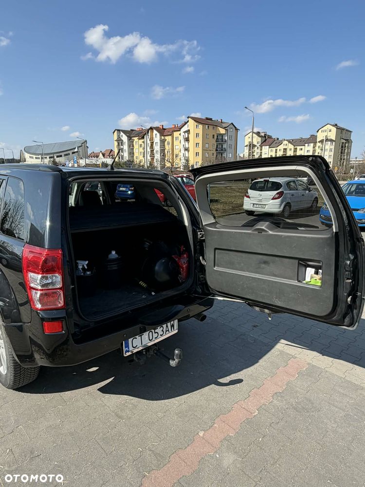 Suzuki Grand Vitara 2.0 - 5