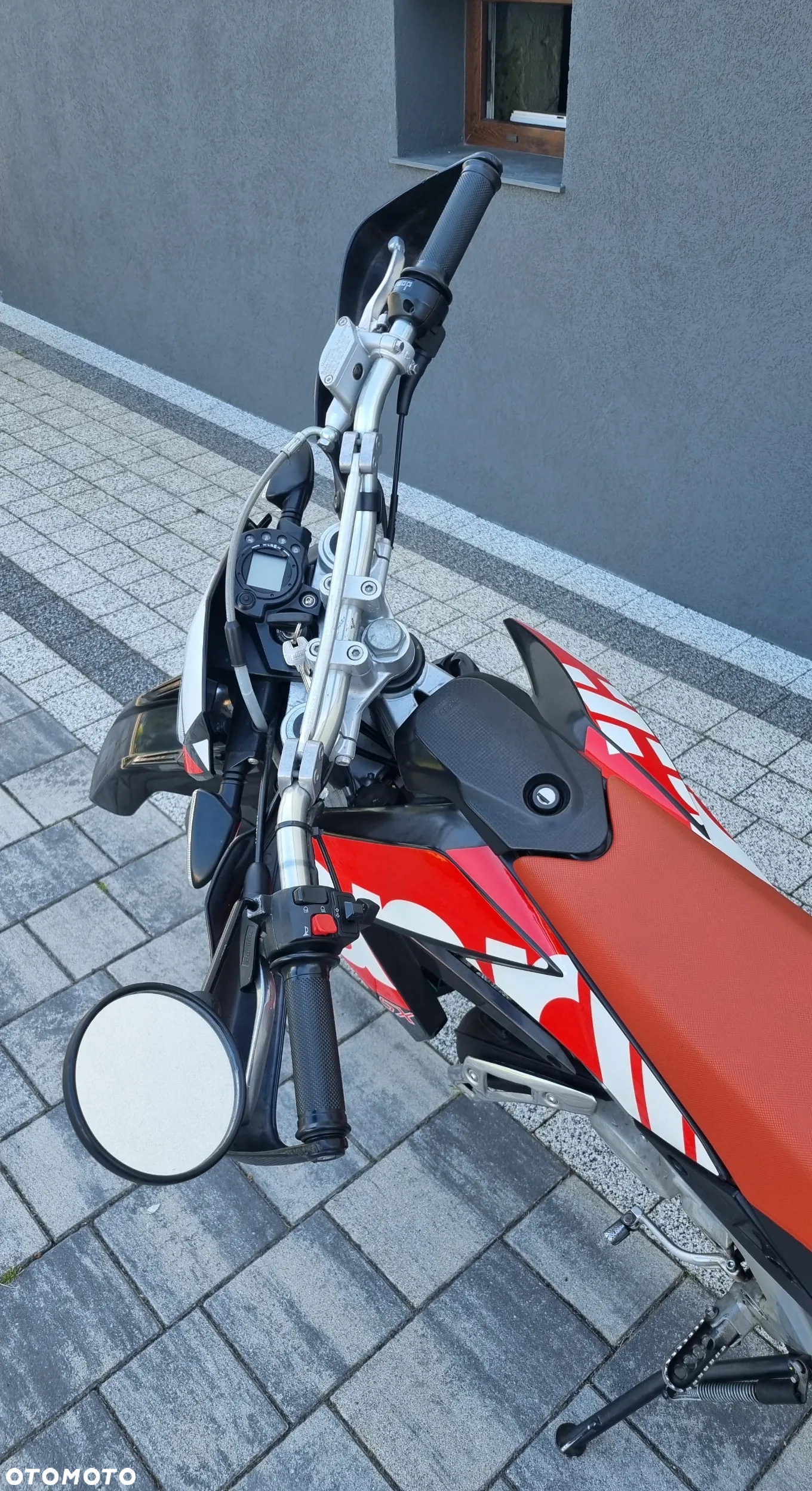 Aprilia SX - 4