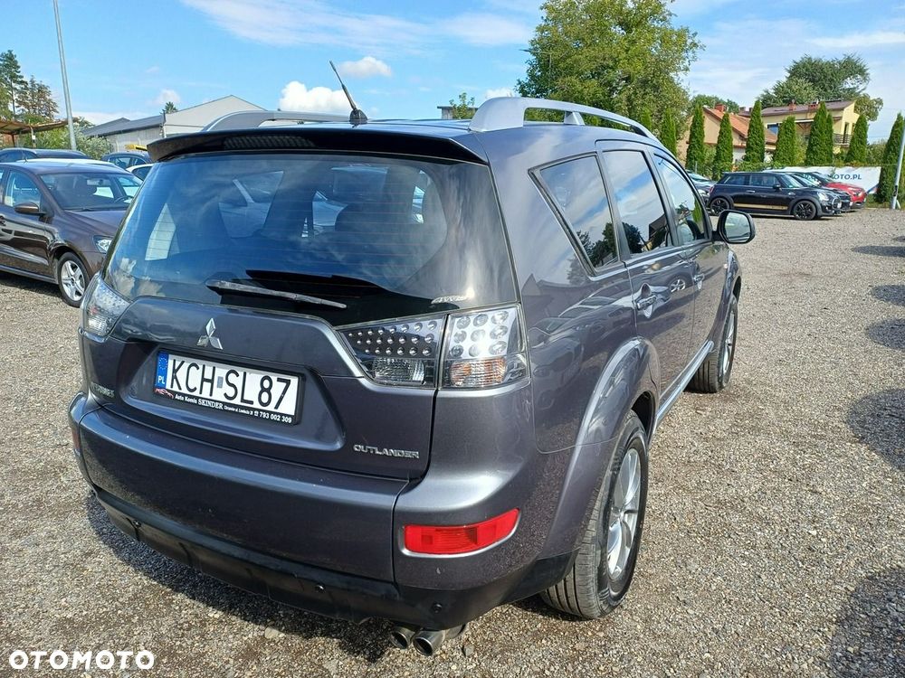 Mitsubishi Outlander - 7