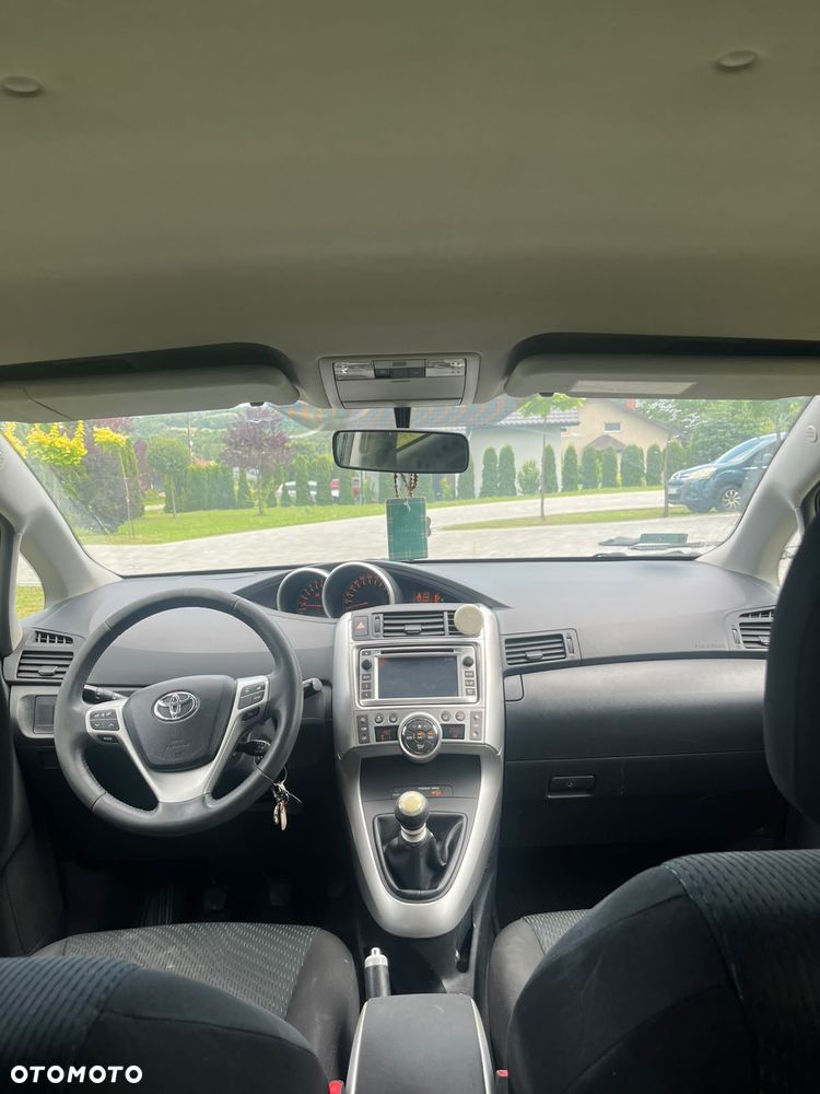 Toyota Verso 1.8 Travel - 15