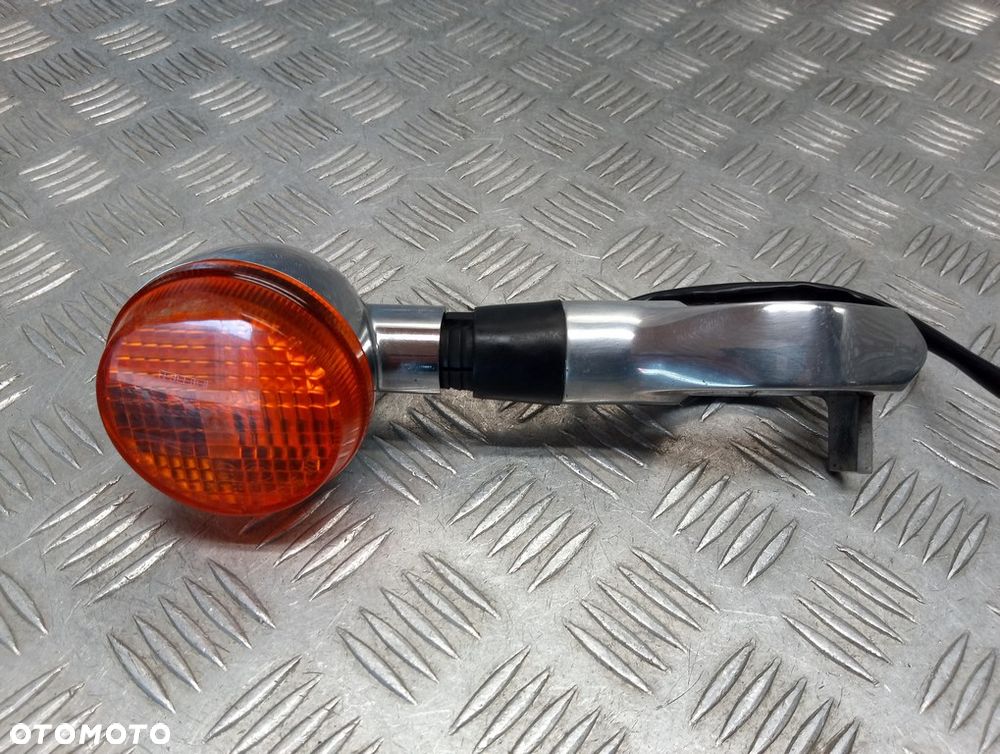 Kierunkowskaz przedni prawy HONDA VTX 1800 N/R/S/T 02-08r   PN. 33400-MBH-673 - 2