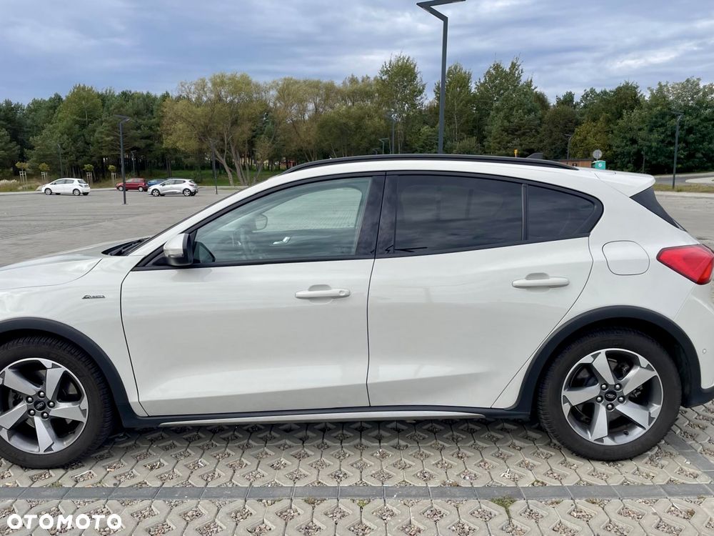 Ford Focus 1.0 EcoBoost Active Business - 3