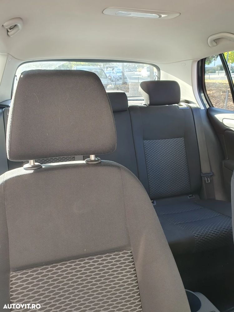 Volkswagen Golf - 8