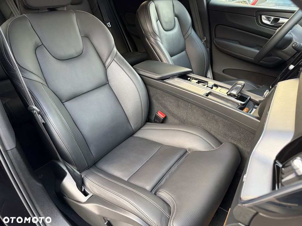 Volvo XC 60 B4 D AWD Geartronic RDesign - 34