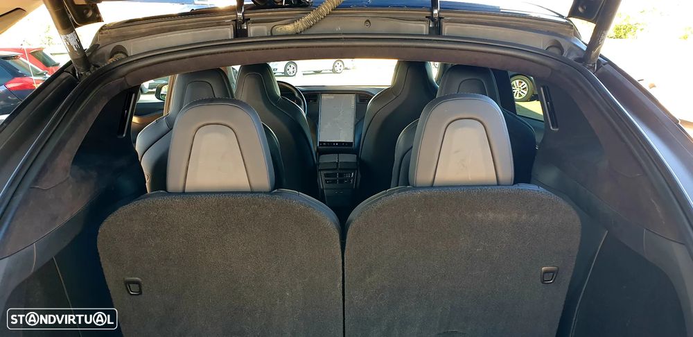 Tesla Model X Long Range - 24
