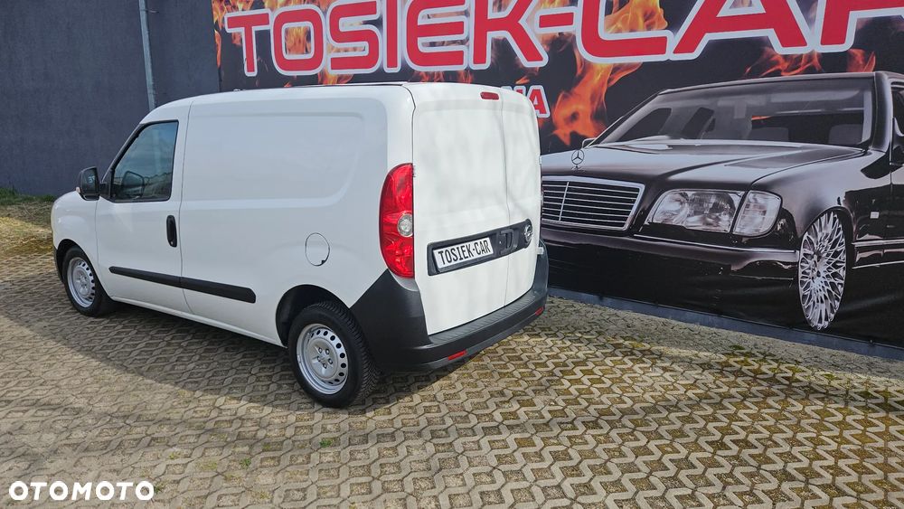 Opel COMBO - 3