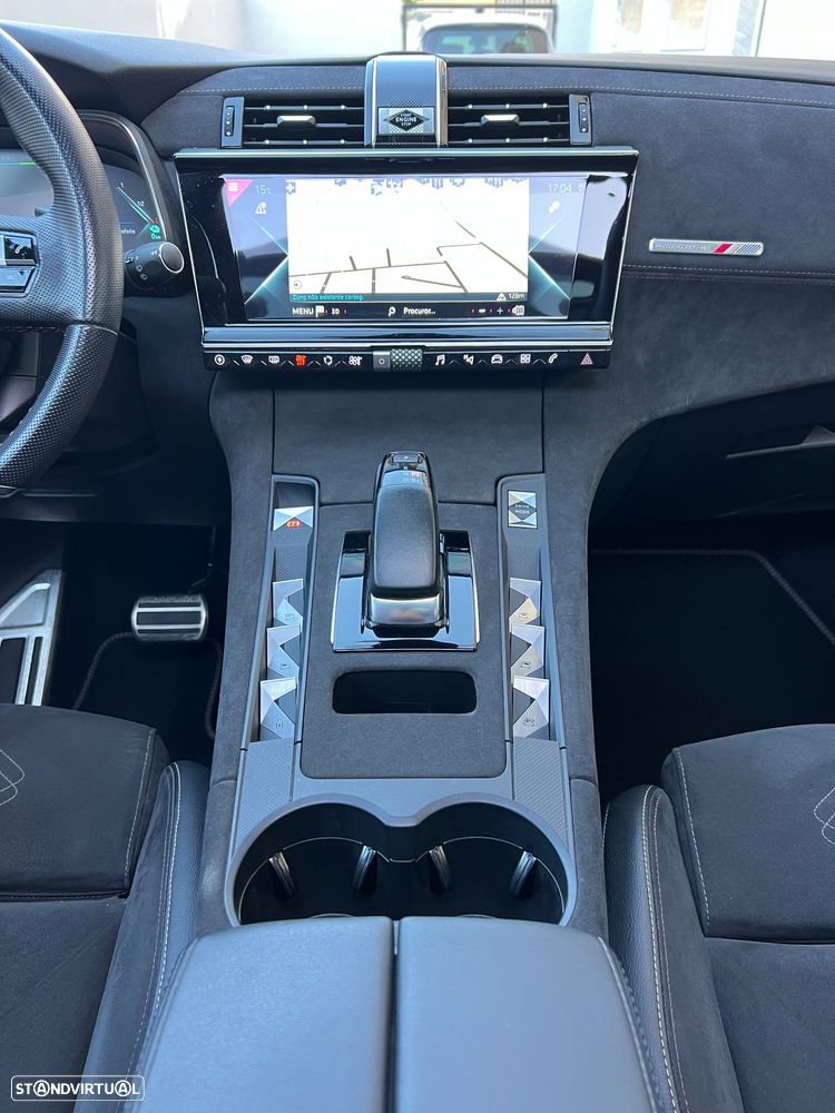 DS DS7 Crossback E-Tense Performance Line EAT8 - 29