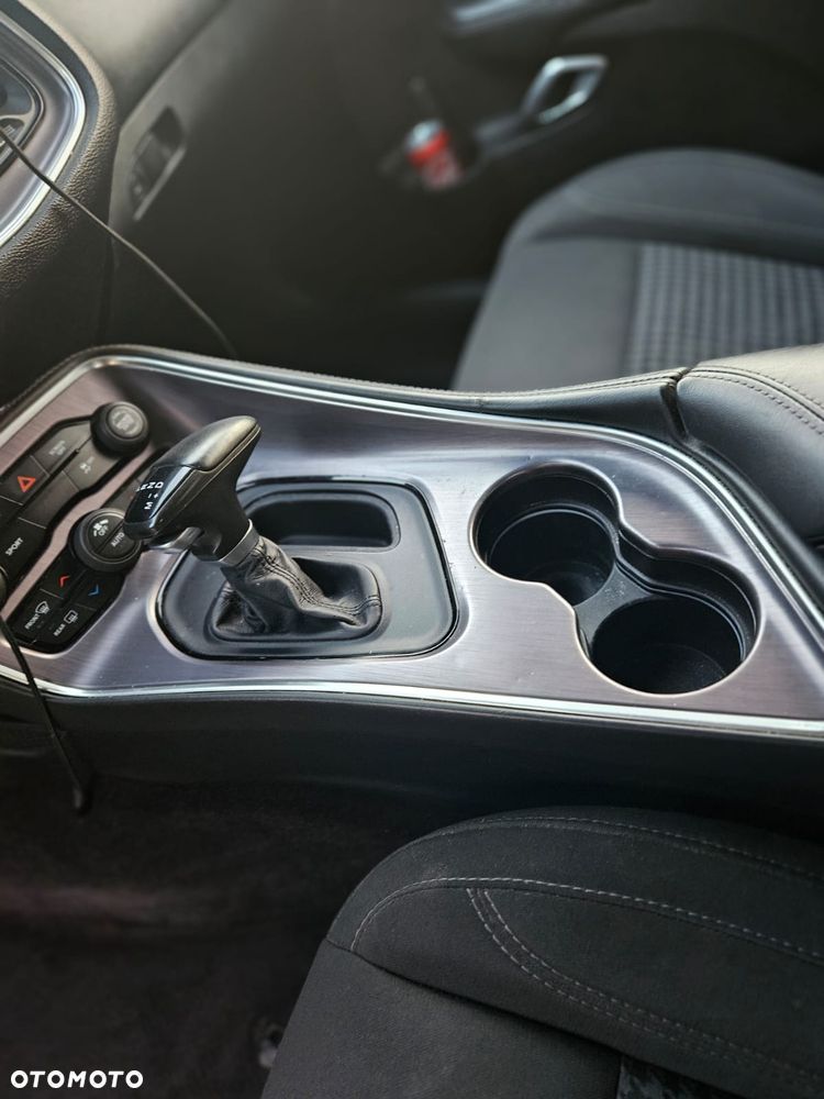 Dodge Challenger Automatik SXT Plus - 8